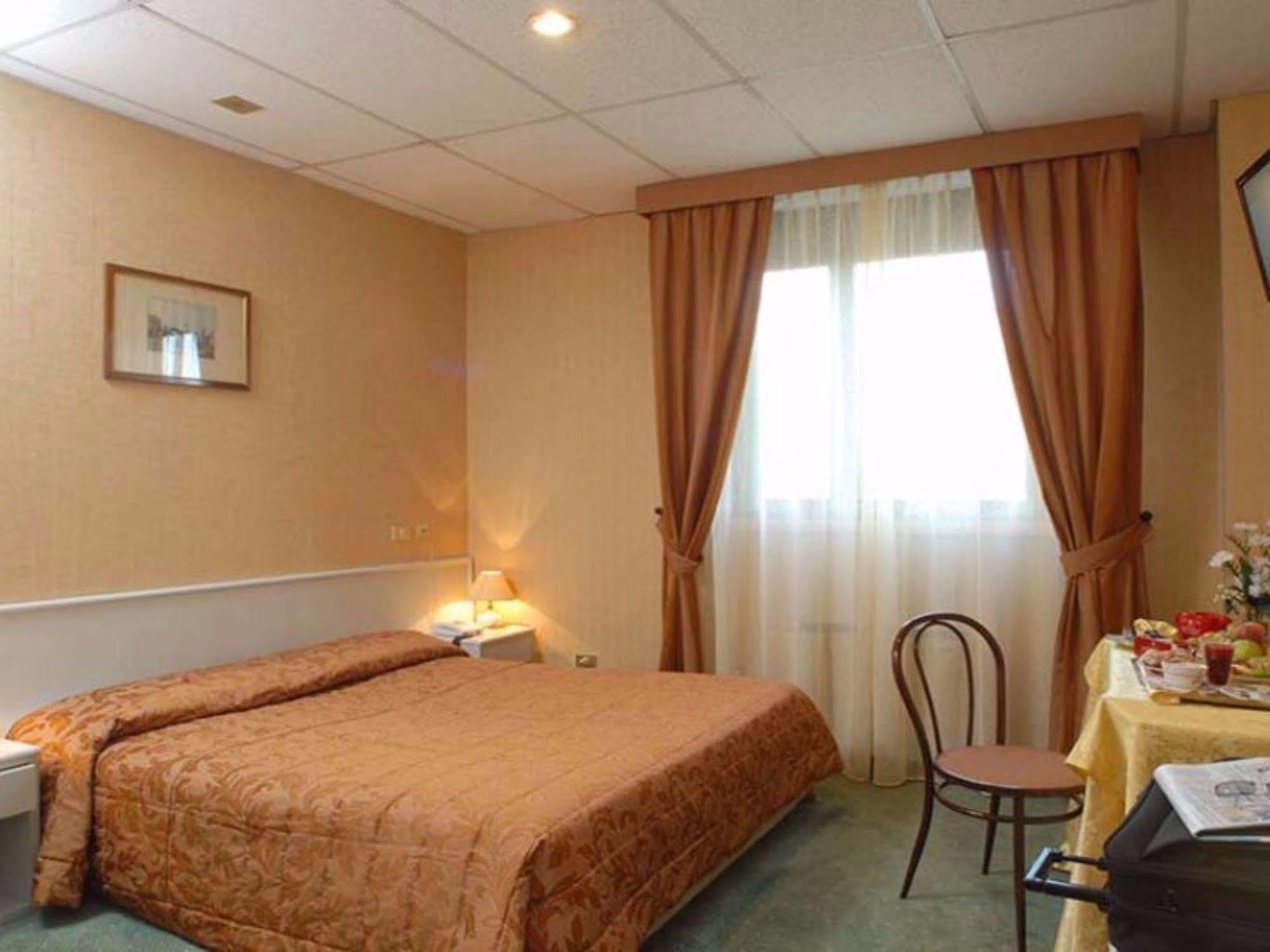 Hotel Thp Bologna Carteria di Sesto Rastignano Zewnętrze zdjęcie